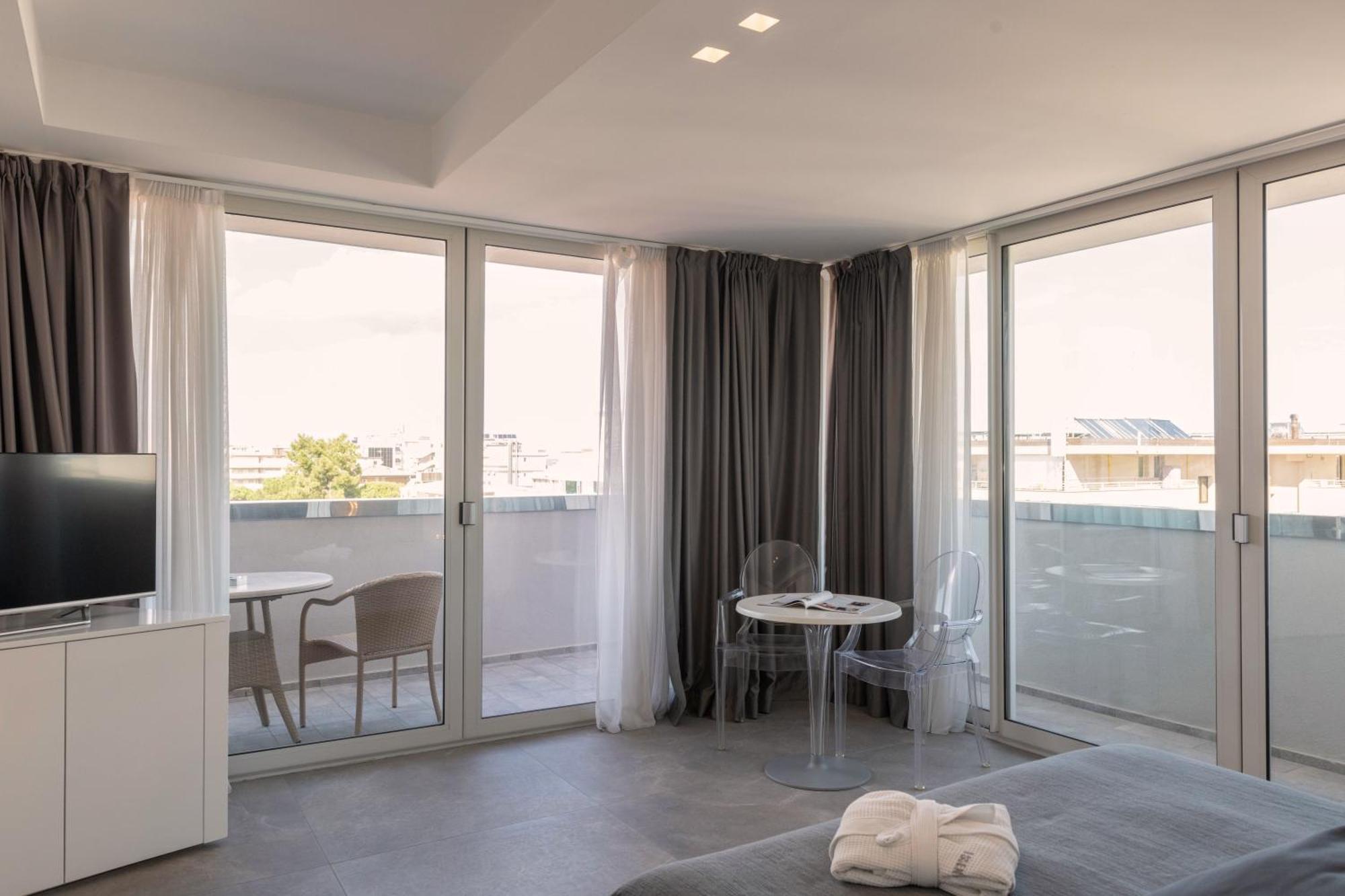 Perla Hotel 4*